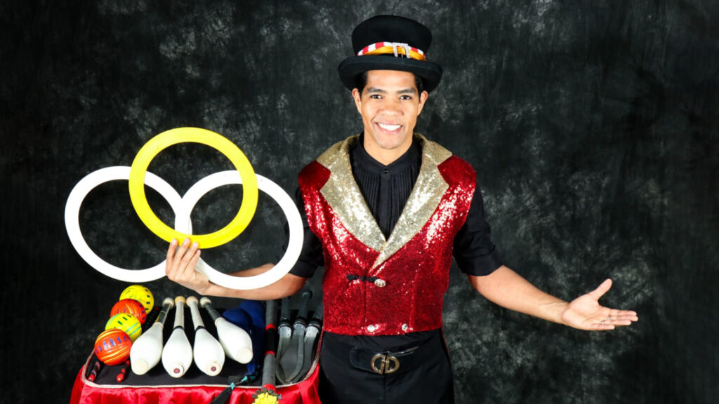 Main photo — Family Magic Show